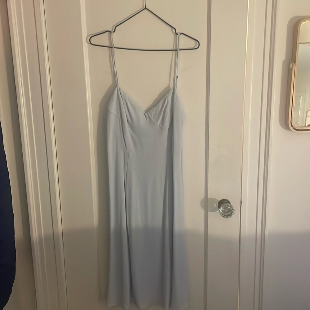 Baby blue midi dress barely worn in perfect condition.